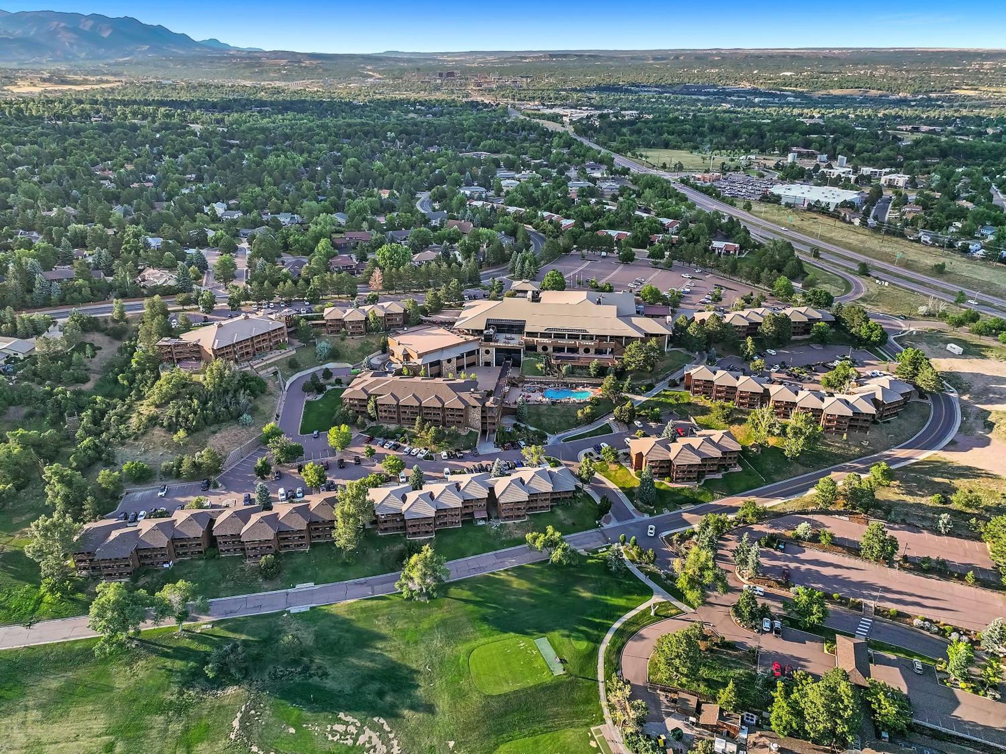 Cheyenne Mountain Resort, A Destination By Hyatt Hotels Colorado Springs Exterior photo